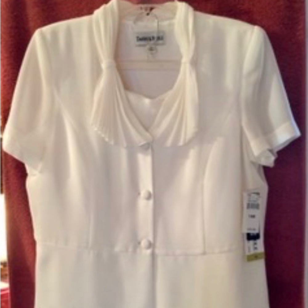Ladies Suit